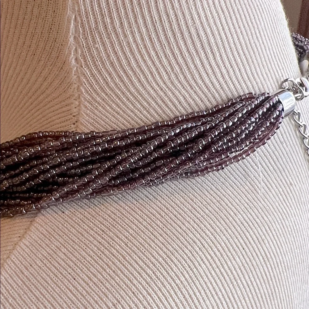 Elegant ombré Purple and Brown Beaded Fare Trade Necklace - Picture 4 of 8